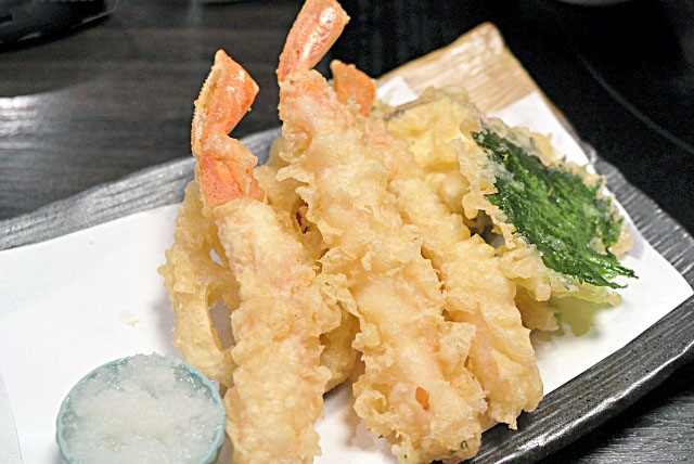 カニの天ぷらの写真