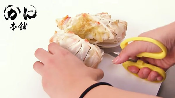 胴体部分を切り分かる